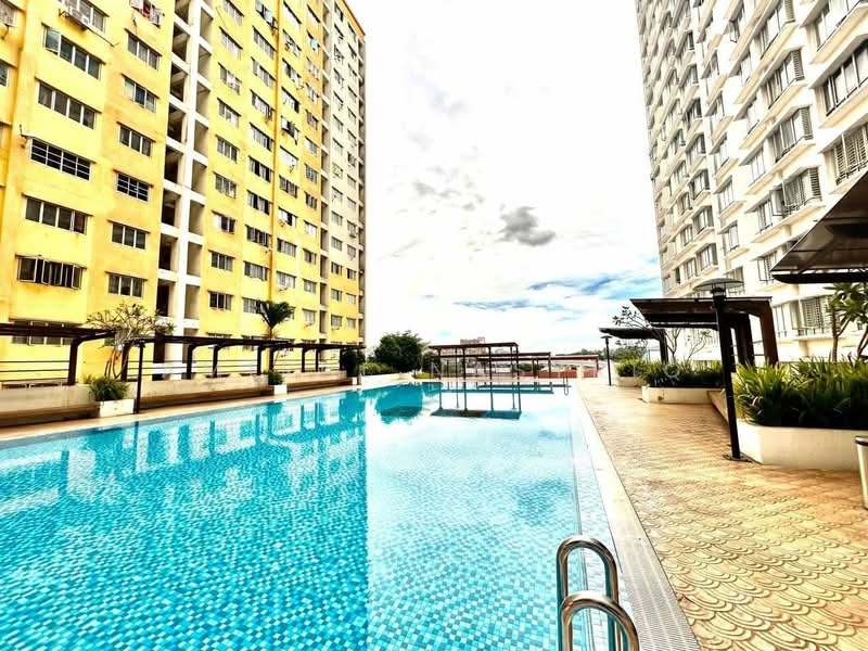 Pangsapuri untuk Dijual di Palm Garden Apartment - Amirul Nasyriq - Exterior - PropertyGuru.com.my
