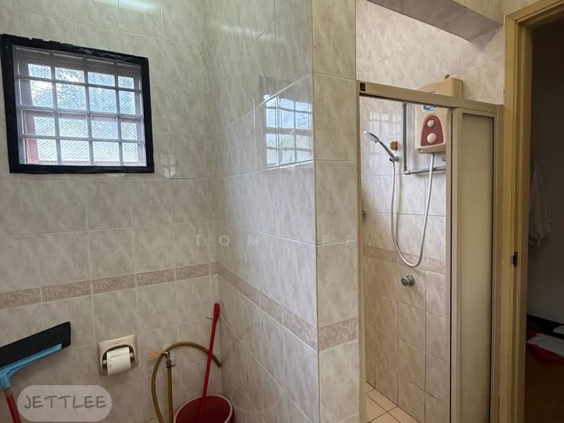 2-storey Terraced House for Sale in Bukit Jelutong (Shah Alam) - Tom Lee - PropertyGuru.com.my