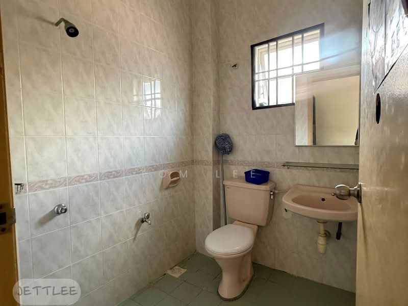 2-storey Terraced House for Sale in Bukit Jelutong (Shah Alam) - Tom Lee - PropertyGuru.com.my