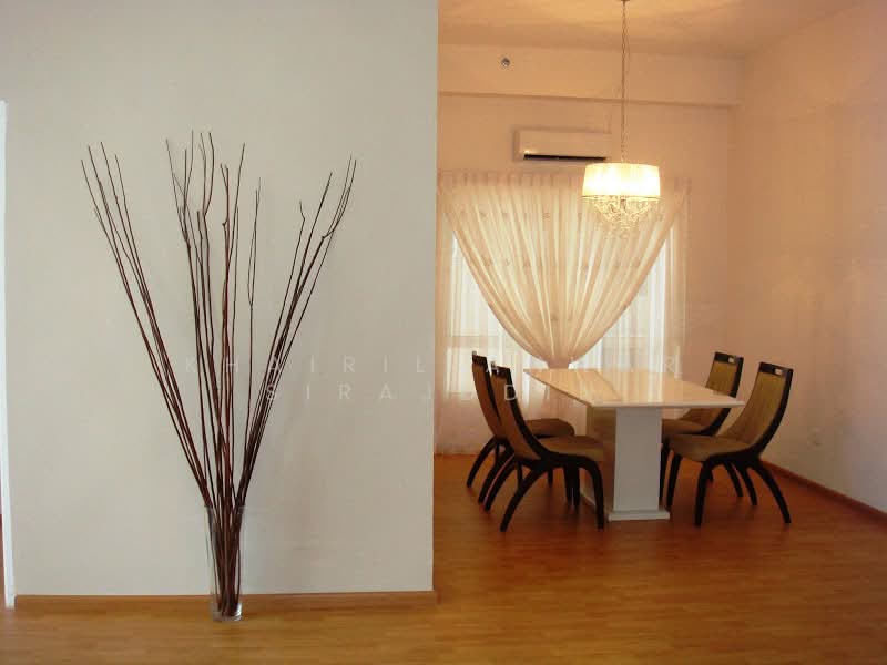Service Residence for Sale at Waldorf Tower - Khairil Anwar Sirajudin - Dining Room - PropertyGuru.com.my