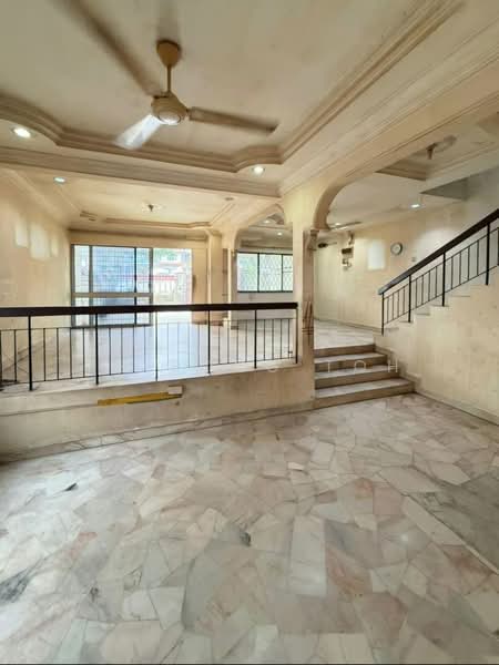 Rumah Teres 2 Tingkat untuk Dijual di Taman Suria (Johor Bahru) - Ee Fong Toh - Living Room - PropertyGuru.com.my
