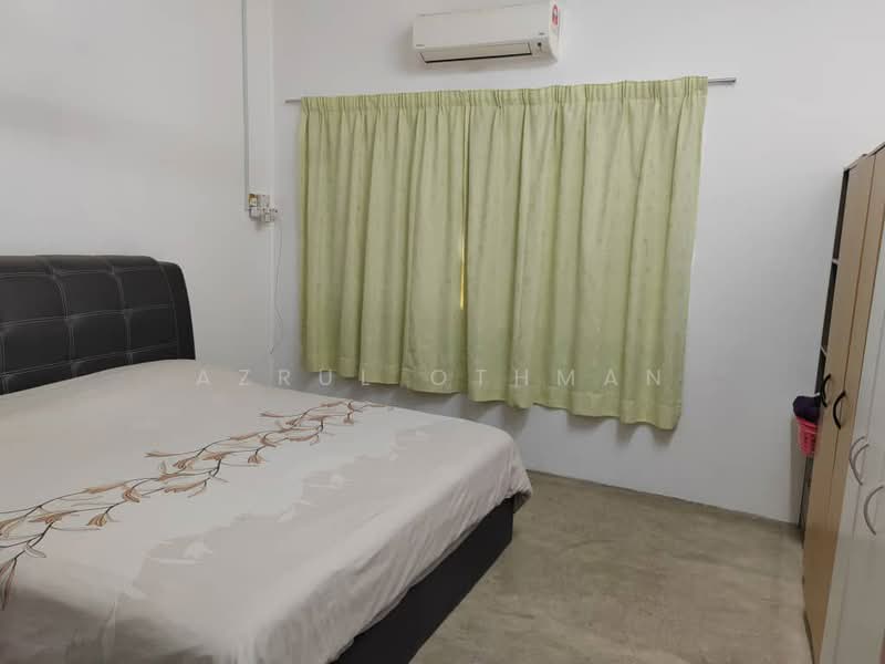 2-storey Terraced House for Sale in Taman Bukit Samudra (Port Dickson) - Azrul Othman - Bedroom - PropertyGuru.com.my