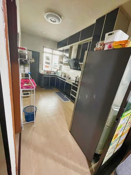 2-storey Terraced House for Sale in Taman Scientex Senai (Senai) - Sausa Lee - Kitchen - PropertyGuru.com.my