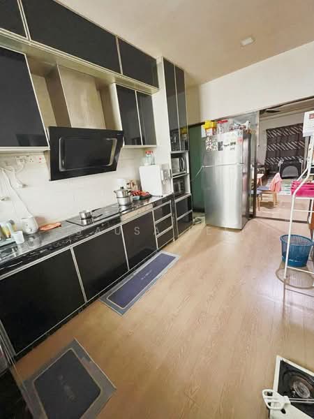 2-storey Terraced House for Sale in Taman Scientex Senai (Senai) - Sausa Lee - Kitchen - PropertyGuru.com.my