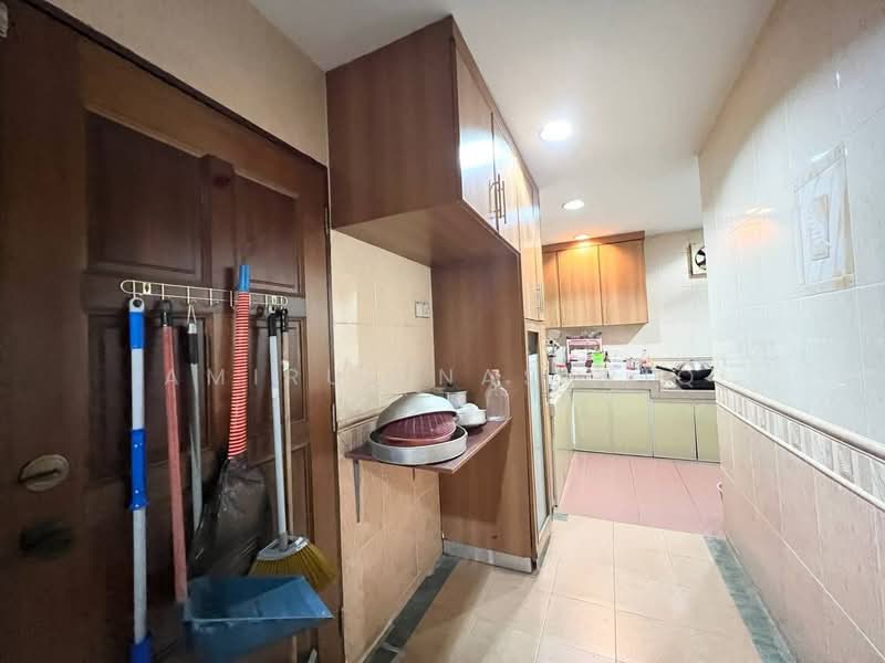 Rumah Teres 2 Tingkat untuk Dijual di Bandar Bukit Raja (Klang) - Amirul Nasyriq - Kitchen - PropertyGuru.com.my