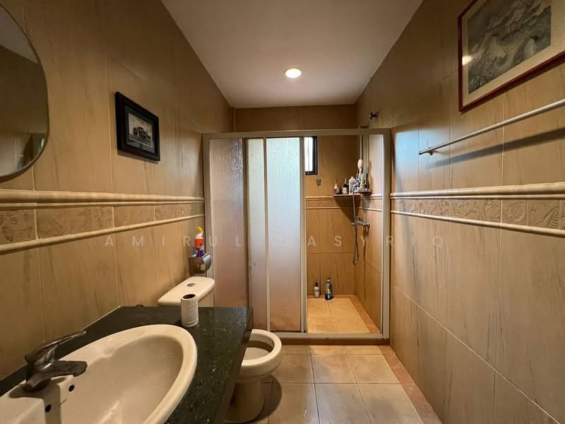 Rumah Teres 2 Tingkat untuk Dijual di Bandar Bukit Raja (Klang) - Amirul Nasyriq - Bathroom - PropertyGuru.com.my