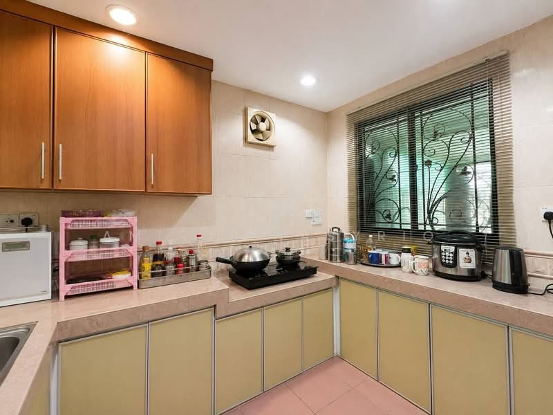 Rumah Teres 2 Tingkat untuk Dijual di Bandar Bukit Raja (Klang) - Amirul Nasyriq - Kitchen - PropertyGuru.com.my