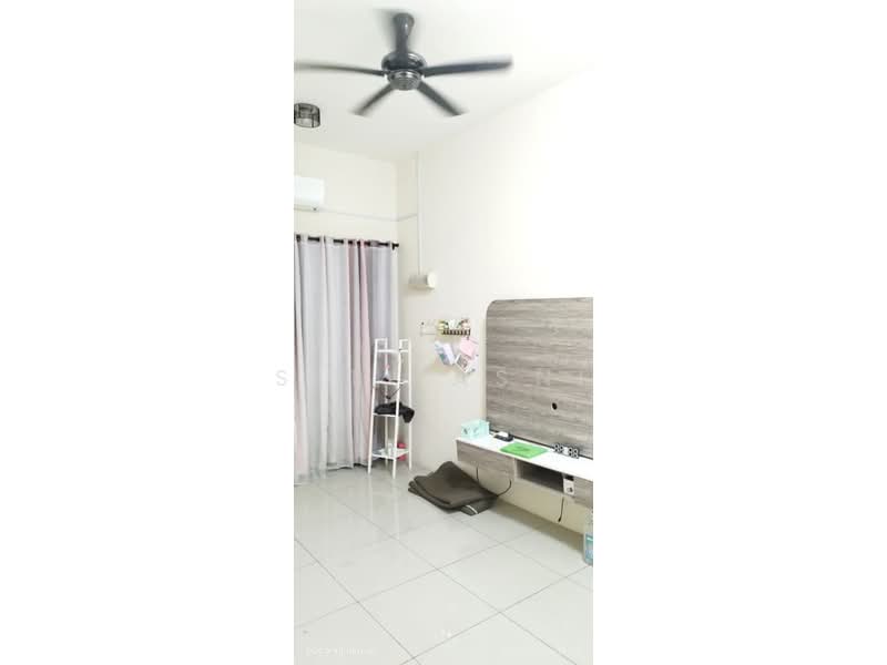 Rumah Teres 1 Tingkat untuk Dijual di Banting (Selangor) - Siti Asni - Living Room - PropertyGuru.com.my
