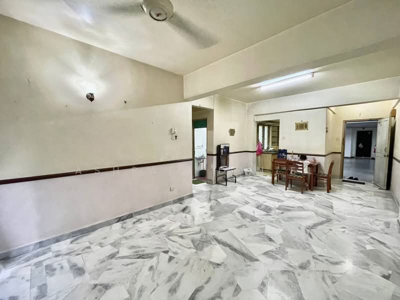 Condominium for Sale at Sri Permata - Ashraff Daniel - Living Room - PropertyGuru.com.my