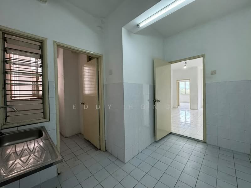 Kondominium untuk Disewa di Garden Park - Eddy Hong - Kitchen - PropertyGuru.com.my