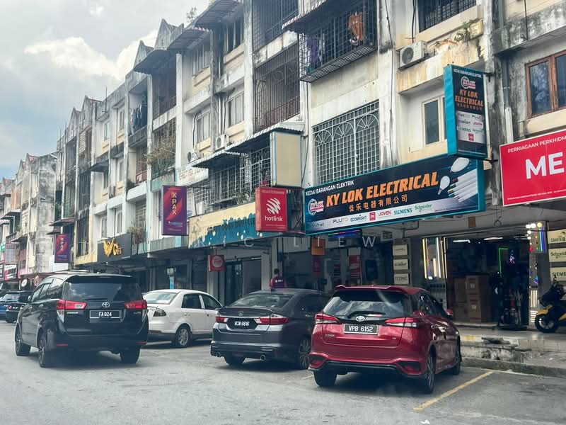 Shop for Rent in Bandar Baru Ampang (Ampang) - Eric Liew - Exterior - PropertyGuru.com.my