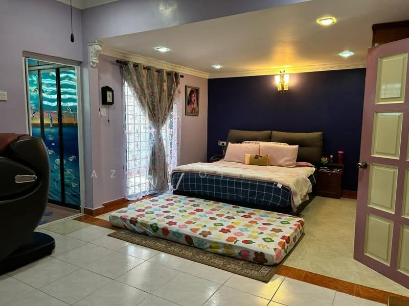 Rumah Teres 2 Tingkat untuk Dijual di Taman Rasah Jaya (Rasah) - Azrul Othman - Bedroom - PropertyGuru.com.my