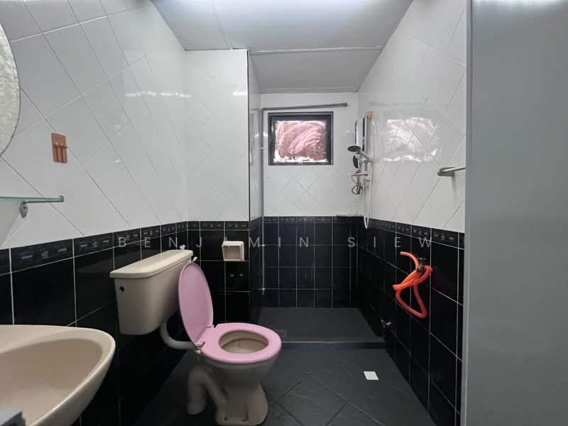 Condominium for Rent at Forest Green - Benjamin Siew - Bathroom - PropertyGuru.com.my