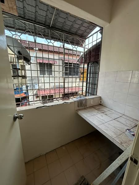 Rumah Bandar untuk Disewa di Taman Jasmin (Senawang) - Marcus Yeow - Balcony - PropertyGuru.com.my