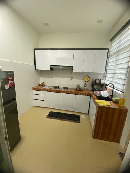 Bungalow for Rent in Taman Senawang Perdana (Senawang) - Elaine Chen - Kitchen - PropertyGuru.com.my