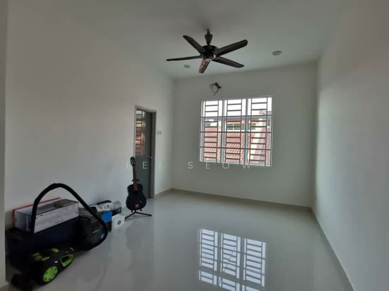 Rumah Teres 3 Tingkat untuk Dijual di Taman Nyaman Indah (Balik Pulau) - Lei Seow - PropertyGuru.com.my