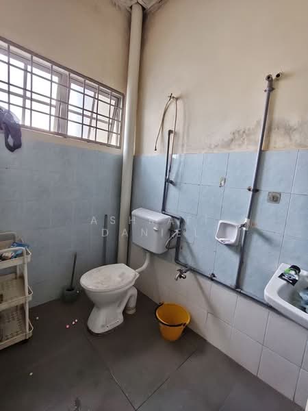 Rumah Teres 2 Tingkat untuk Dijual di Bandar Puncak Alam (Puncak Alam) - Ashraff Daniel - Bathroom - PropertyGuru.com.my