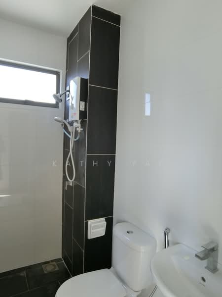 Servis Apartment untuk Dijual di Seasons Garden Residences - Kathy Yap - Bathroom - PropertyGuru.com.my