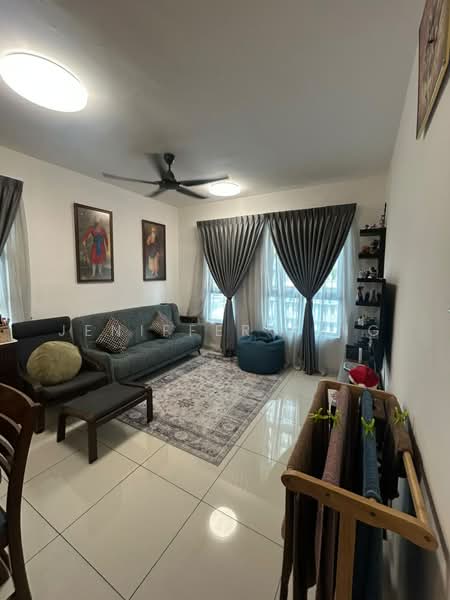 Servis Apartment untuk Dijual di TRIO By Setia - Jeniffer P'ng - Living Room - PropertyGuru.com.my