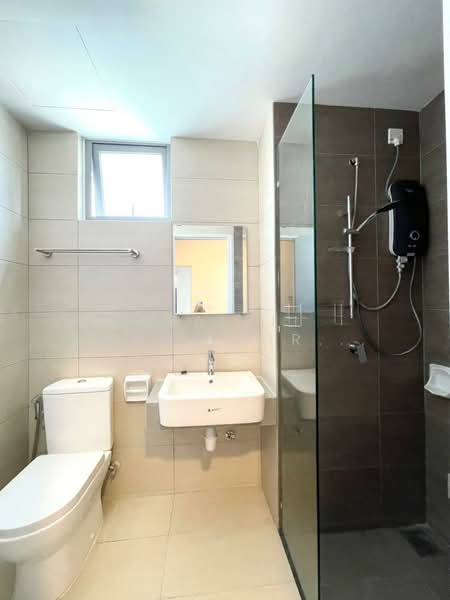Service Residence for Rent at Gravit8, Klang - Khairil Anwar Sirajudin - Bathroom - PropertyGuru.com.my