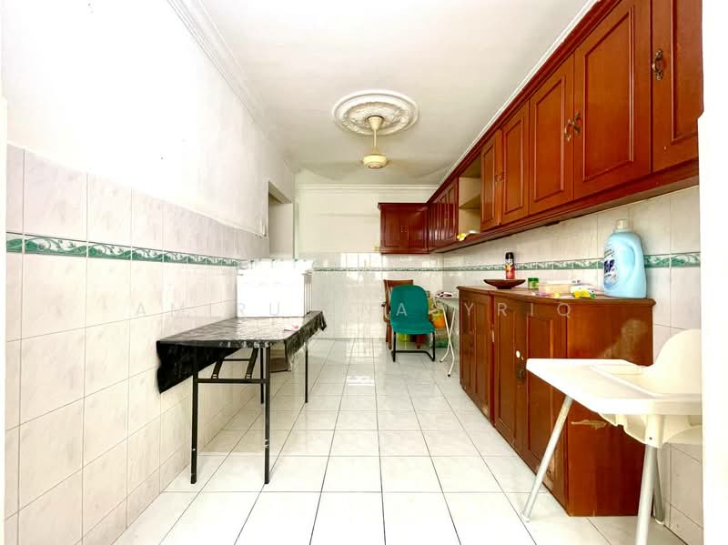 Rumah Teres 2 Tingkat untuk Dijual di Seksyen 19 (Shah Alam) - Amirul Nasyriq - Kitchen - PropertyGuru.com.my