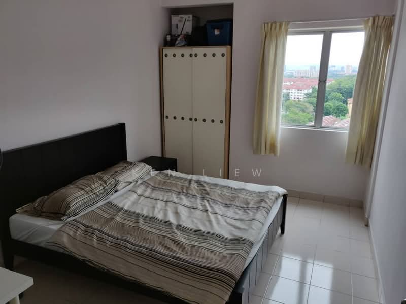 Kondominium untuk Disewa di Casa Tropika - Ken Liew - Bedroom - PropertyGuru.com.my
