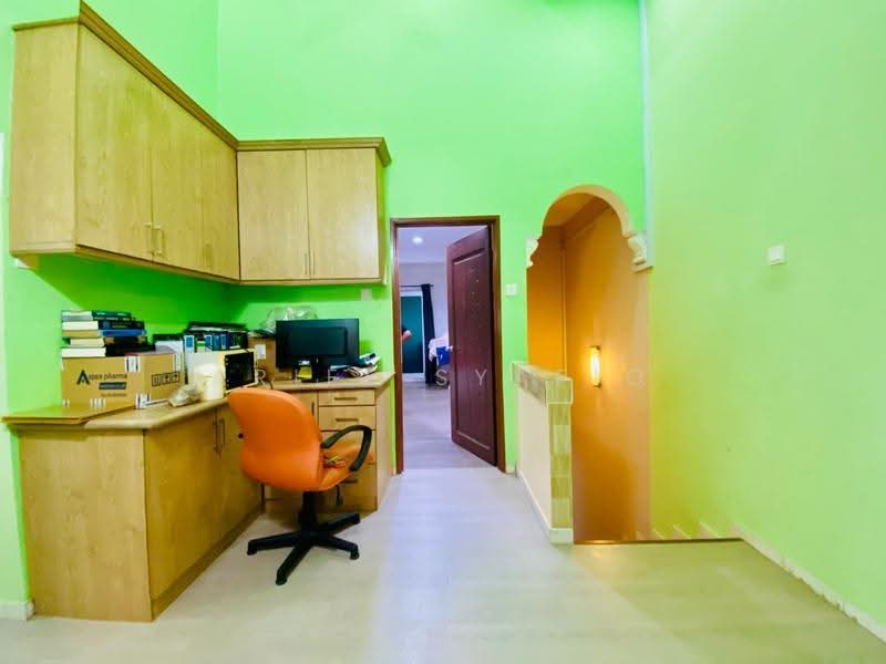 2-storey Terraced House for Sale in Taman Gombak Permai (Batu Caves) - Ariff Syafiq - Study - PropertyGuru.com.my