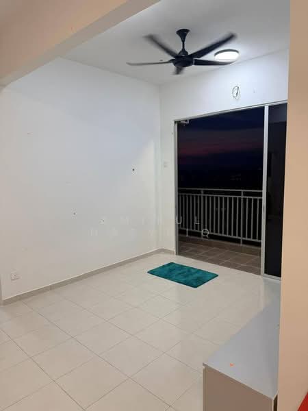 Kondominium untuk Disewa di Residensi Begonia - Amirul Nasyriq - Balcony - PropertyGuru.com.my