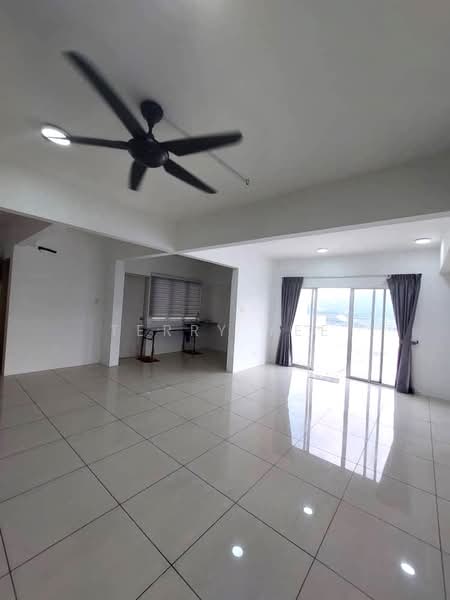 Kondominium untuk Dijual di Imperial Residence - Terry Yee - Living Room - PropertyGuru.com.my