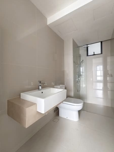 Servis Apartment untuk Dijual di United Point (Residensi Berpadu) - Sean Lim - Bathroom - PropertyGuru.com.my
