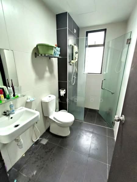 Service Residence for Sale at The Garden Residences - Edward Oo - Bathroom - PropertyGuru.com.my