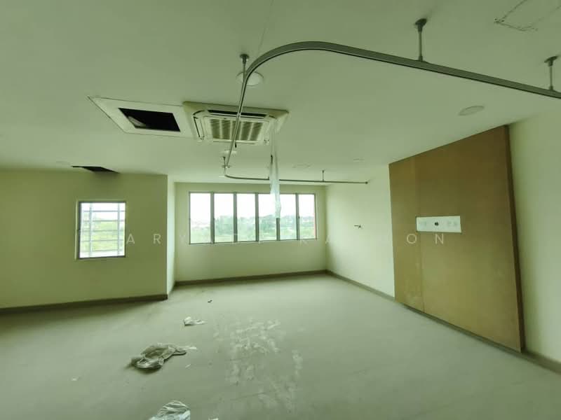 Shop / Office for Sale in Bandar Tun Hussein Onn (Cheras) - Haryadi Katmon - Interior - PropertyGuru.com.my