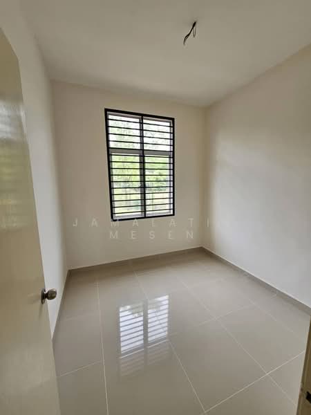 Rumah Banglo untuk Dijual di Bandar Tasik Senangin (Lenggeng) - Jamalatin Mesen - Interior - PropertyGuru.com.my