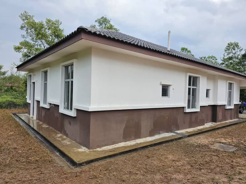 Rumah Banglo untuk Dijual di Bandar Tasik Senangin (Lenggeng) - Jamalatin Mesen - Exterior - PropertyGuru.com.my