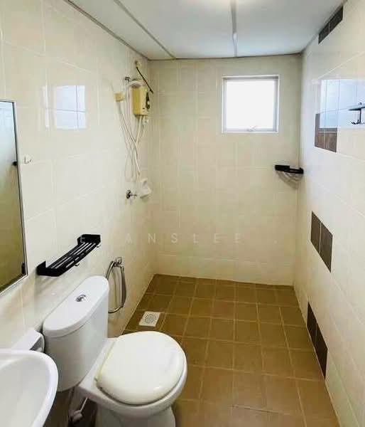 Servis Apartment untuk Disewa di The Academia @ South City Plaza - Evanslee . - Bathroom - PropertyGuru.com.my