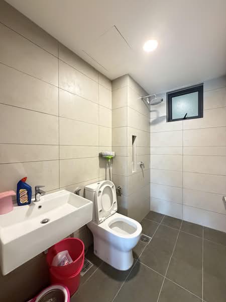 Condominium for Rent at M Adora - Nini Malini - Bathroom 2 - PropertyGuru.com.my
