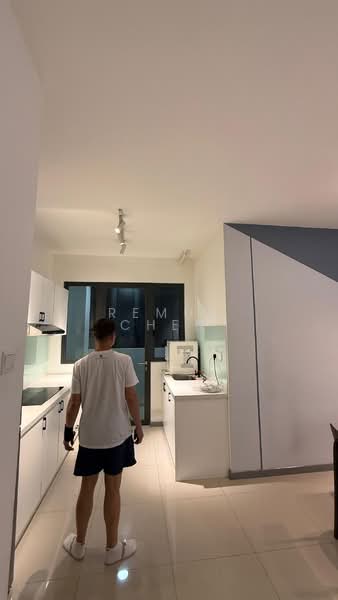 Service Residence for Sale at United Point (Residensi Berpadu) - Remus Chen - Kitchen - PropertyGuru.com.my
