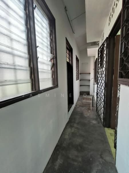 Rumah Teres 2 Tingkat untuk Dijual di Taman Petaling (Kepong) - Jasmine Ong - Corridor - PropertyGuru.com.my