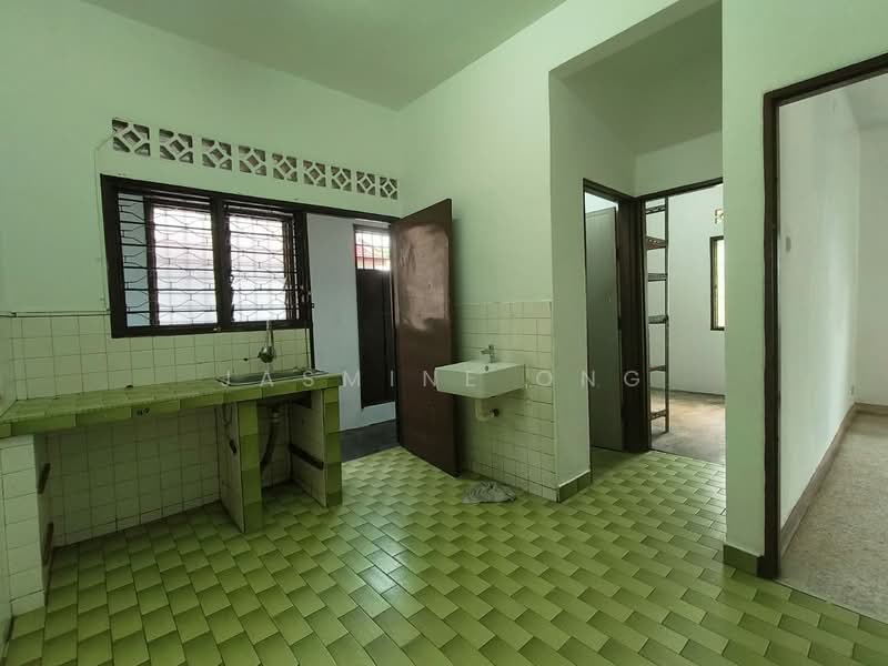 Rumah Teres 2 Tingkat untuk Dijual di Taman Petaling (Kepong) - Jasmine Ong - Kitchen - PropertyGuru.com.my