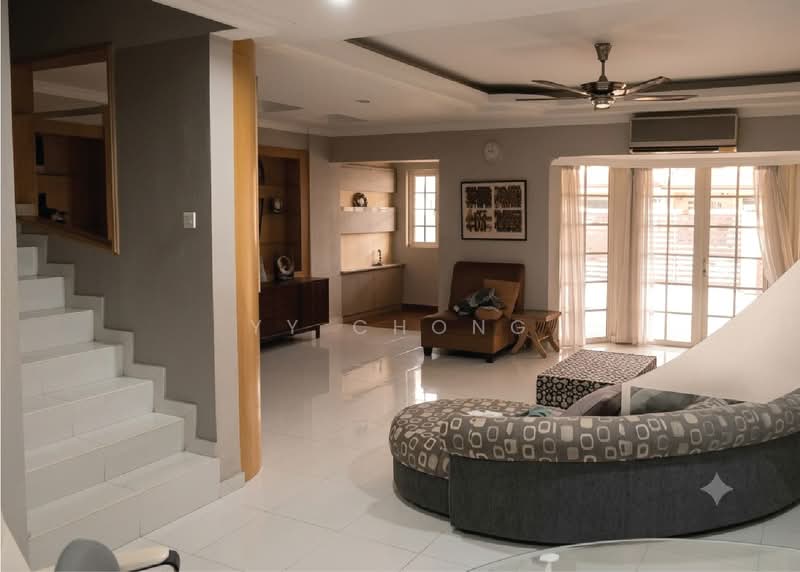 Rumah Teres 2 Tingkat untuk Dijual di Bandar Utama 1 (Bandar Utama) - YY Chong - Living Room - PropertyGuru.com.my