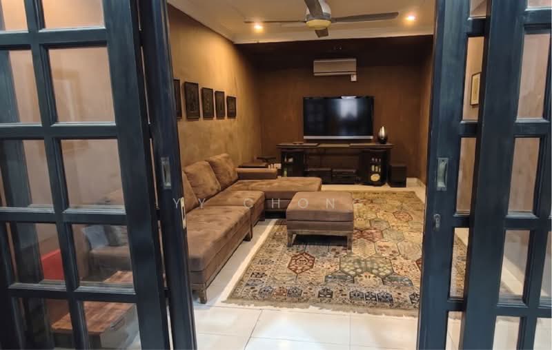 Rumah Teres 2 Tingkat untuk Dijual di Bandar Utama 1 (Bandar Utama) - YY Chong - Living Room - PropertyGuru.com.my
