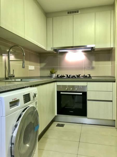Kondominium untuk Dijual di Paradiso Nuova (Merak Kayangan) - Queenie Ng - Kitchen - PropertyGuru.com.my
