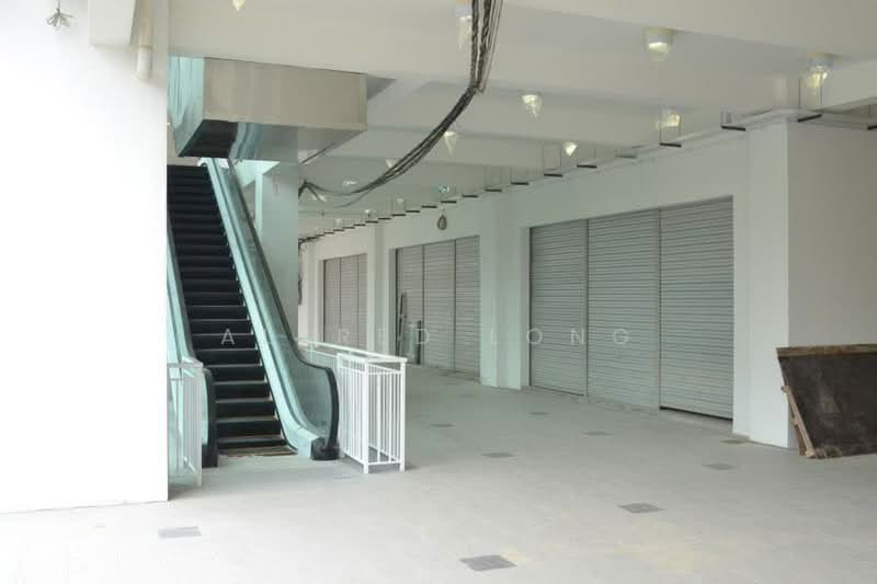 Kedai untuk Dijual di Kampung Kebun Bunga (Shah Alam) - Alfred Long - Corridor - PropertyGuru.com.my