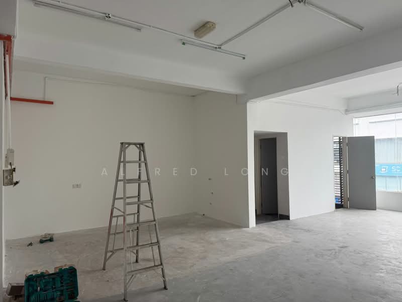 Kedai untuk Dijual di Kampung Kebun Bunga (Shah Alam) - Alfred Long - Interior - PropertyGuru.com.my