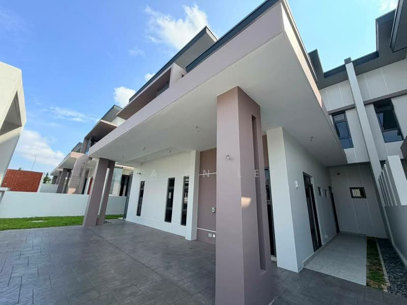 Semi-Detached House for Sale in Bandar Uda Utama (Johor Bahru) - Jia En Lee - Exterior - PropertyGuru.com.my