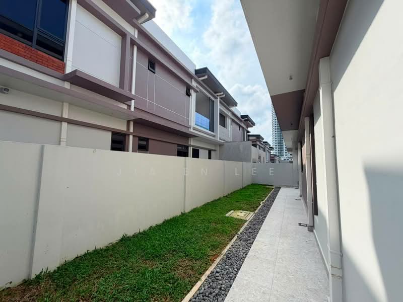 Semi-Detached House for Sale in Bandar Uda Utama (Johor Bahru) - Jia En Lee - Exterior - PropertyGuru.com.my