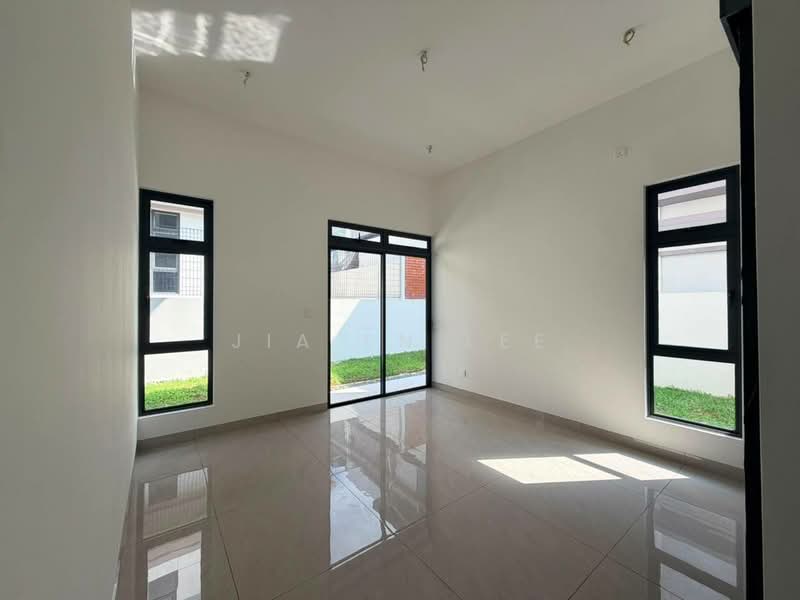 Semi-Detached House for Sale in Bandar Uda Utama (Johor Bahru) - Jia En Lee - Living Room - PropertyGuru.com.my