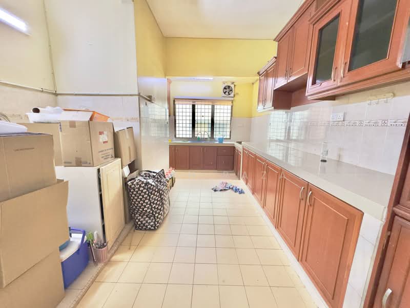 Rumah Teres 2 Tingkat untuk Dijual di Bandar Bukit Puchong 2 (Puchong) - Aqillah Razali - Kitchen - PropertyGuru.com.my