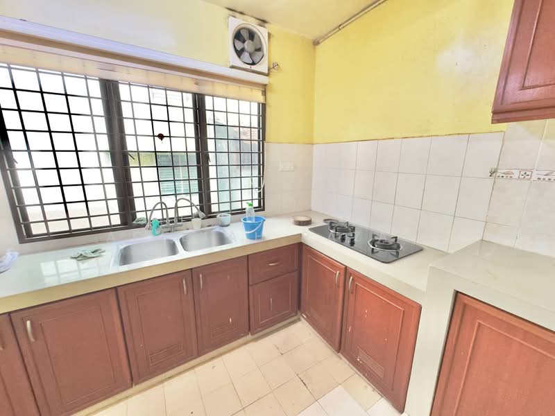 Rumah Teres 2 Tingkat untuk Dijual di Bandar Bukit Puchong 2 (Puchong) - Aqillah Razali - Kitchen - PropertyGuru.com.my