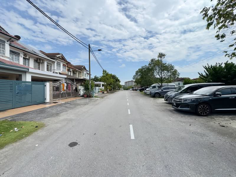 Rumah Teres 2 Tingkat untuk Dijual di Bandar Bukit Puchong 2 (Puchong) - Aqillah Razali - Exterior - PropertyGuru.com.my